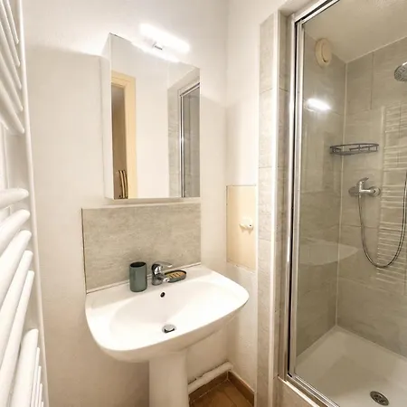 Rez-de-jardin A 30m De La - Fr-1-338-645 Sète